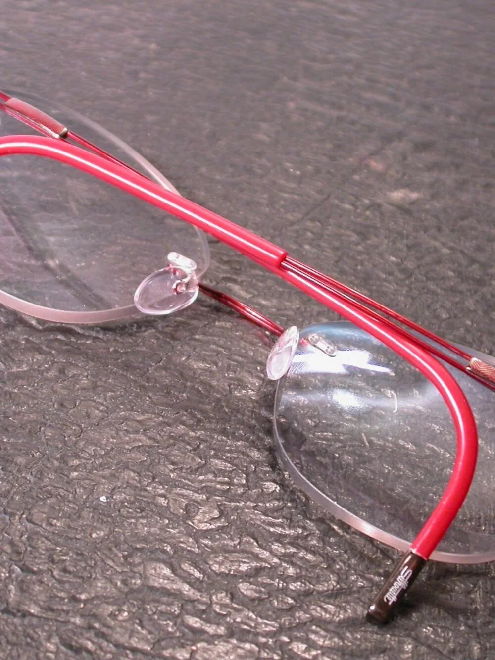 Silhouette Titan Frameless Red Wire Light Weight Eyeglasses Made in Austria